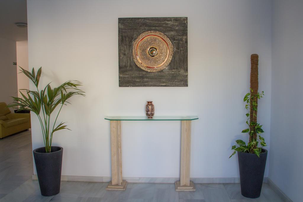 At Almoraide Rooms Suites (Adults Only) Nerja Εξωτερικό φωτογραφία