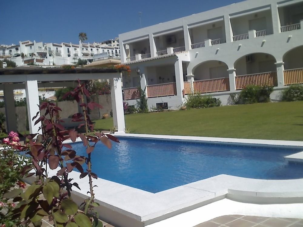 At Almoraide Rooms Suites (Adults Only) Nerja Εξωτερικό φωτογραφία