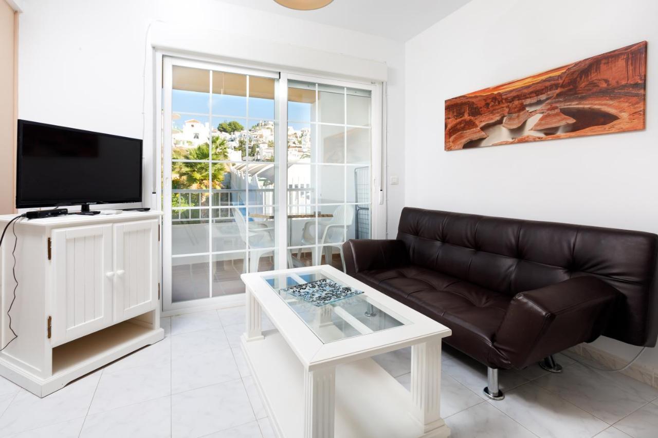 At Almoraide Rooms Suites (Adults Only) Nerja Εξωτερικό φωτογραφία