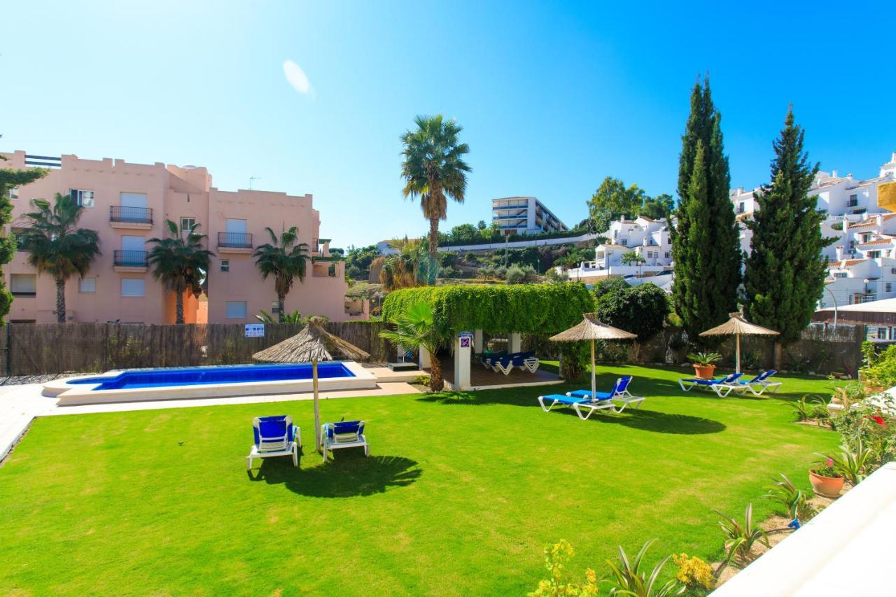 At Almoraide Rooms Suites (Adults Only) Nerja Εξωτερικό φωτογραφία
