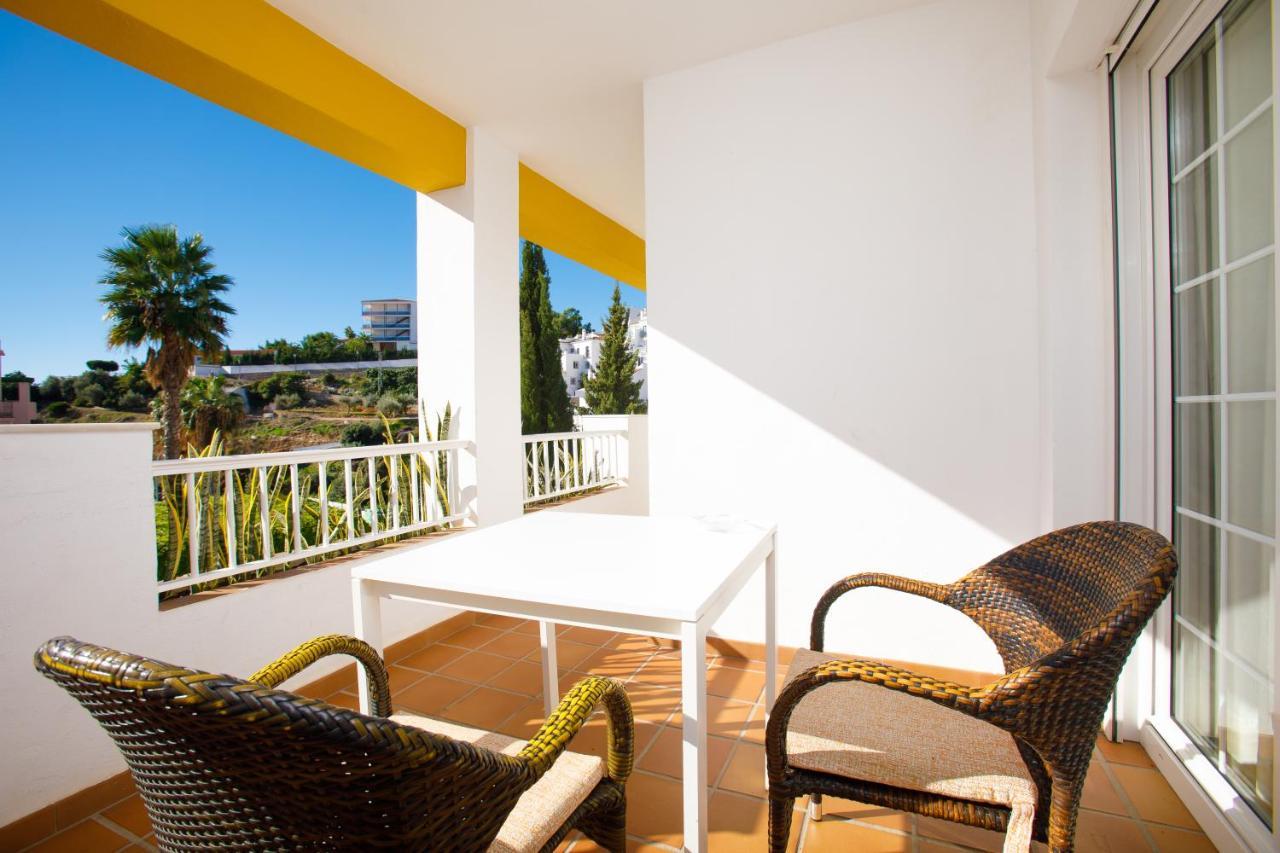 At Almoraide Rooms Suites (Adults Only) Nerja Εξωτερικό φωτογραφία