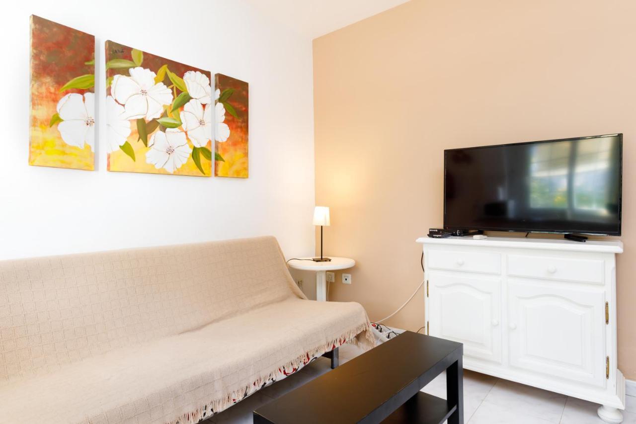 At Almoraide Rooms Suites (Adults Only) Nerja Εξωτερικό φωτογραφία